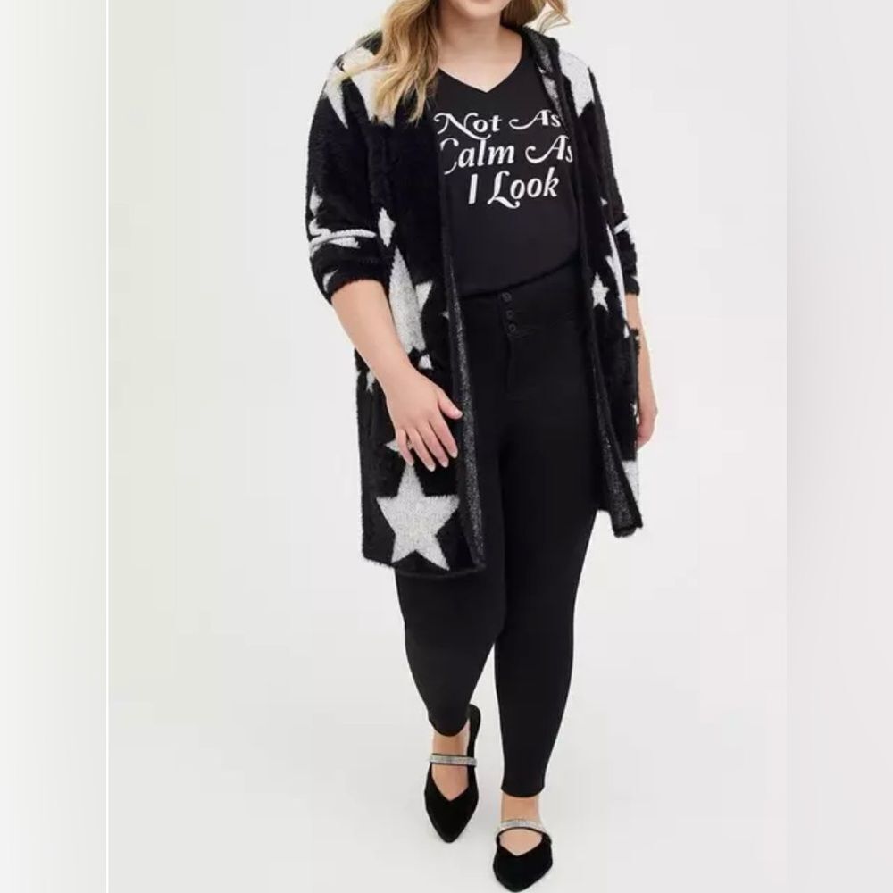 Torrid Hooded fuzzy Star Cardigan Black & White, Pockets, Stretch size 3X NWT